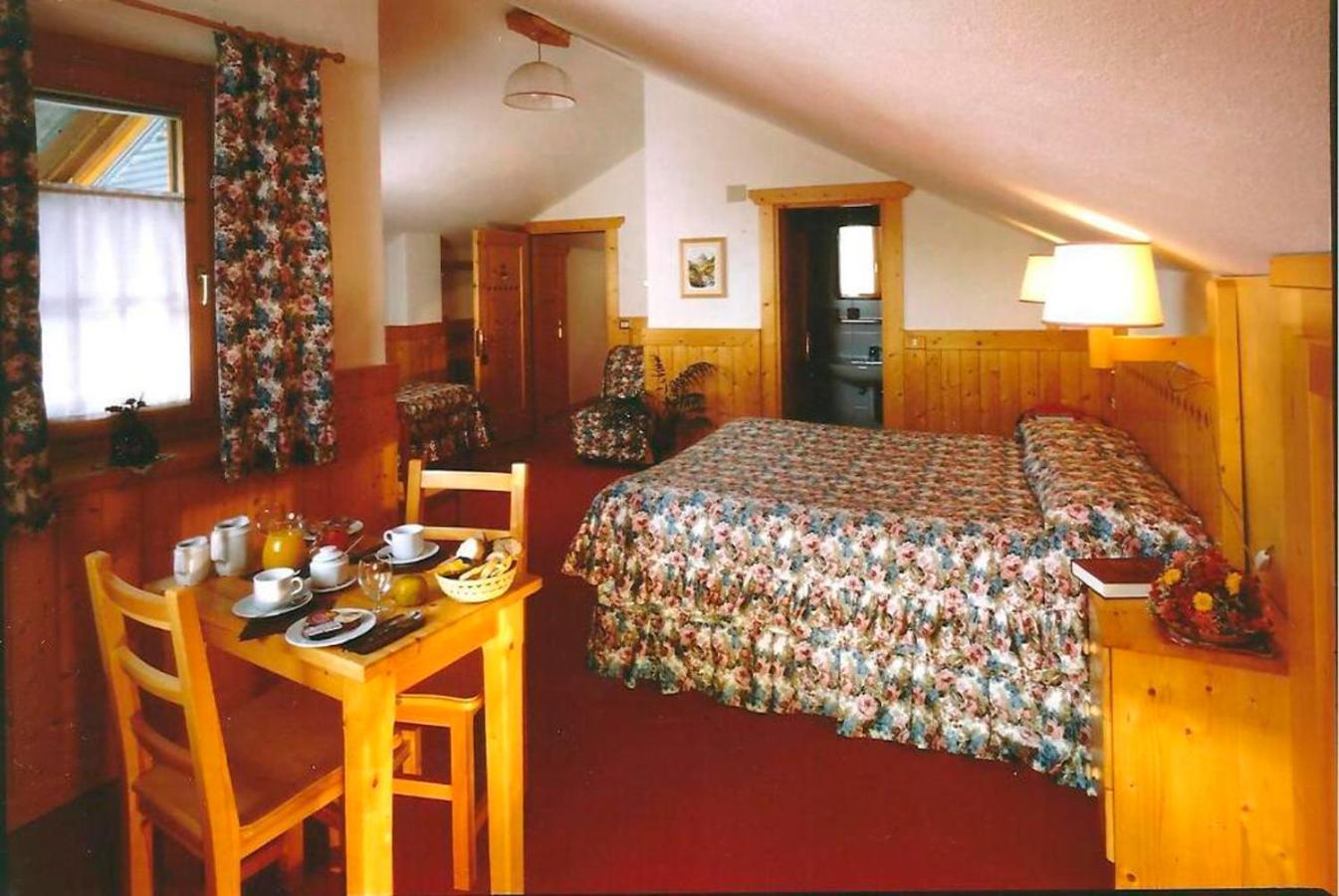 Hotel Locanda Grauson Cogne Exterior foto
