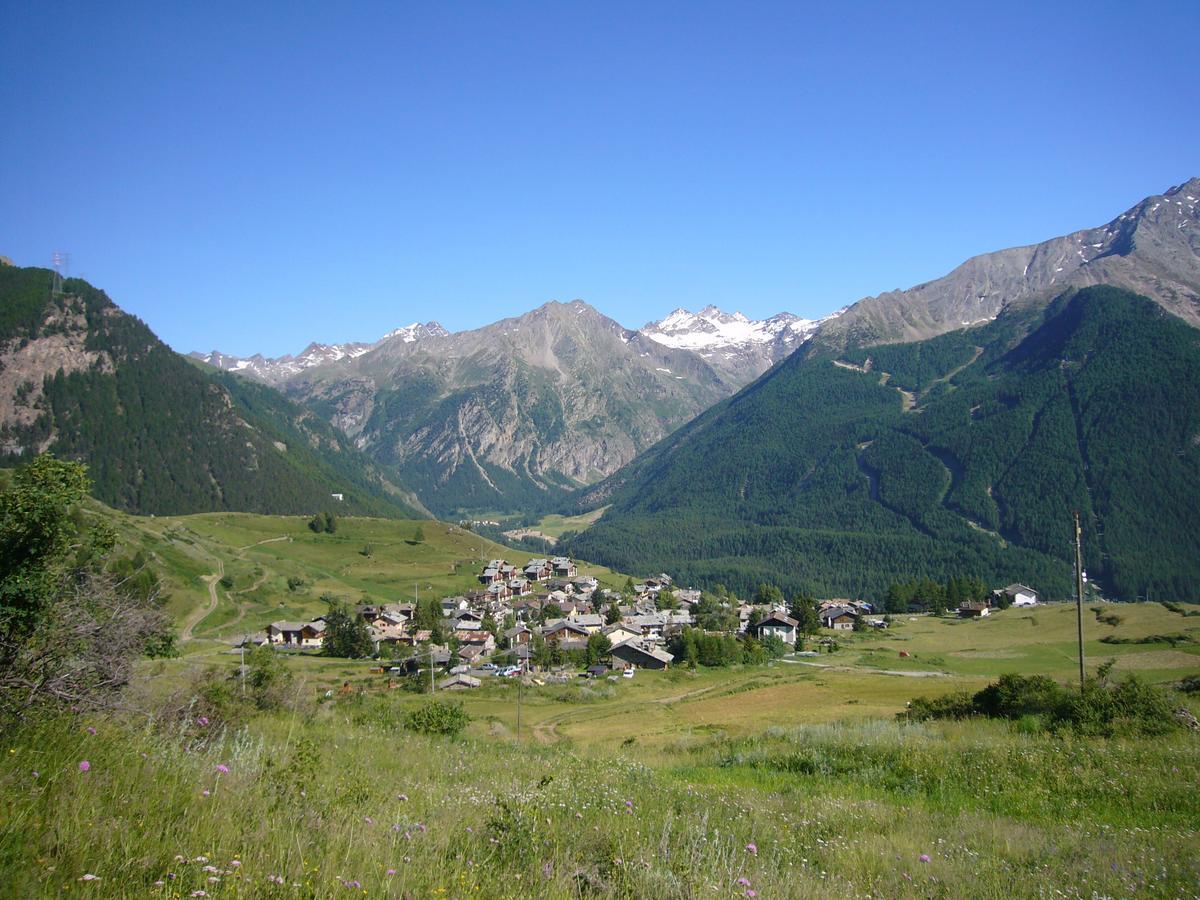 Hotel Locanda Grauson Cogne Exterior foto